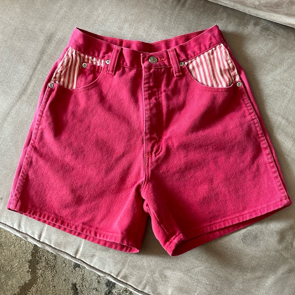 Vintage Wrangler Red Denim High-Rise Mom Shorts, Size 24/25